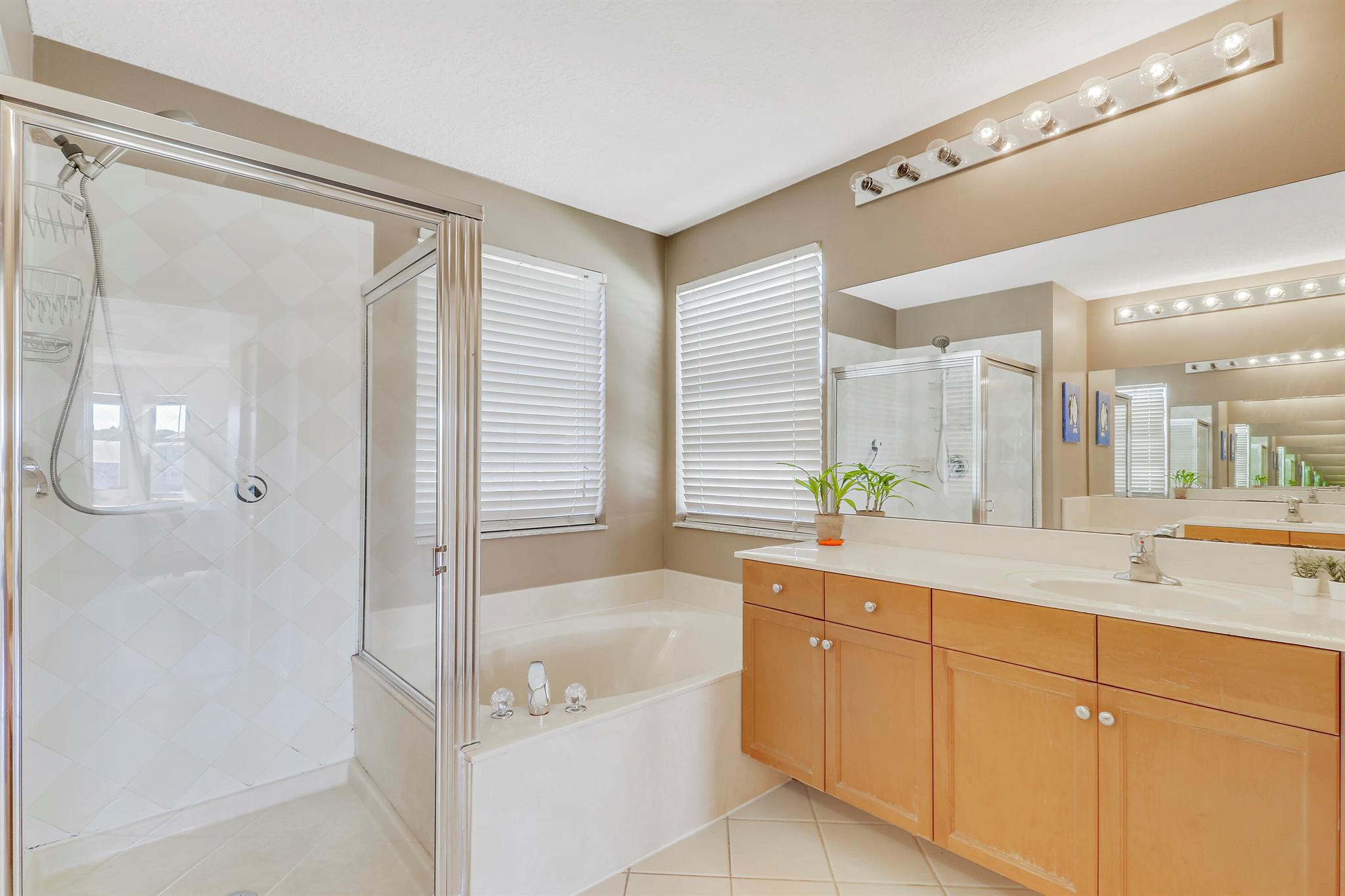 OLYMPIA 2 - Residential