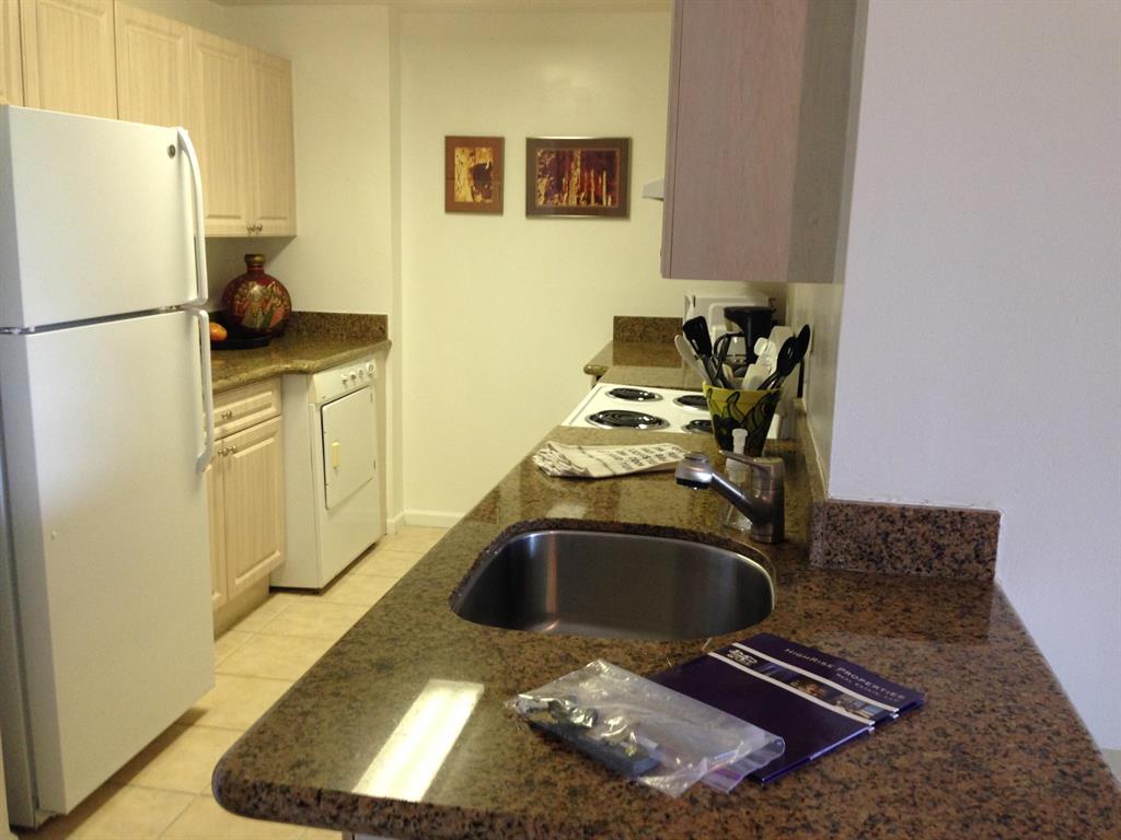 ARISSA PLACE CONDOMINIUM - Residential Lease