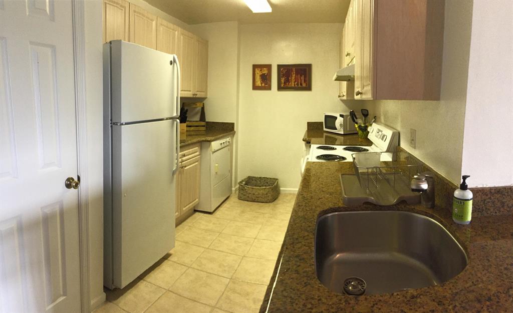 ARISSA PLACE CONDOMINIUM - Residential Lease