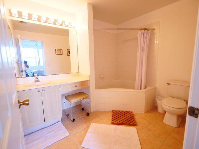 ARISSA PLACE CONDOMINIUM - Residential Lease