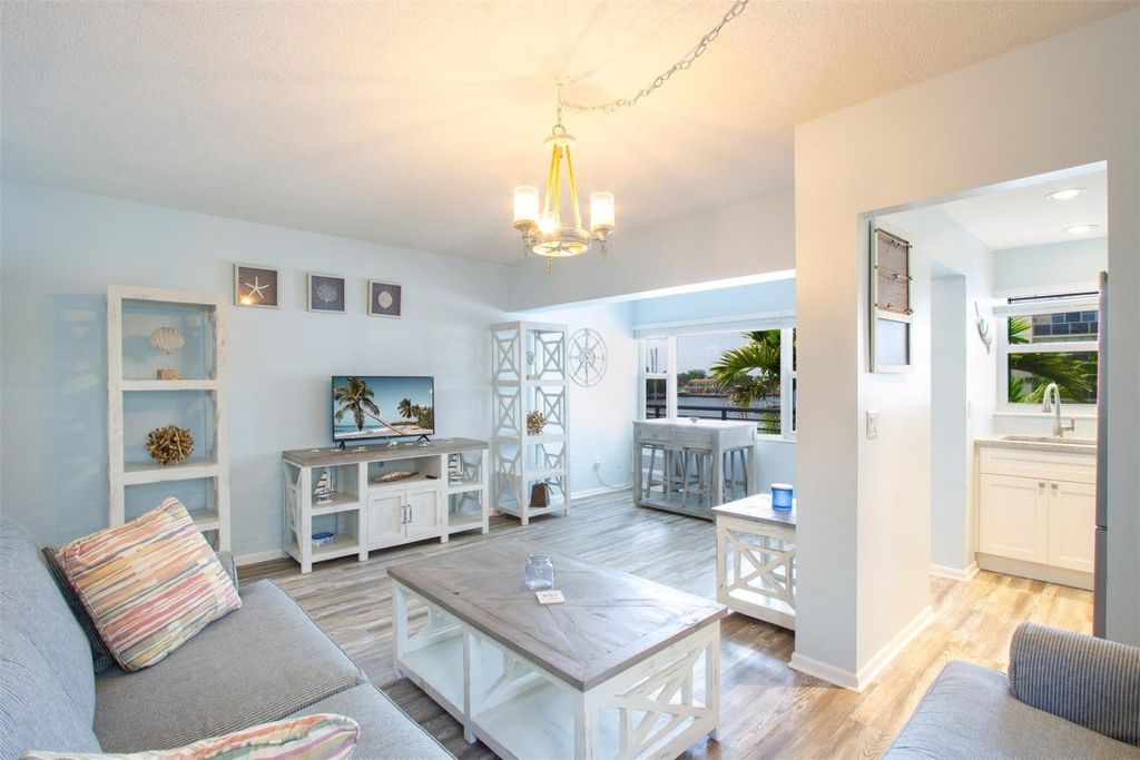 Photo of 9 N Birch Road #401, Fort Lauderdale, FL 33304 (MLS # F10514876)