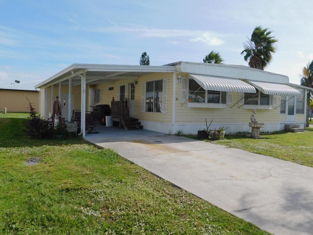 Photo of 16 Haurte Way, Port Saint Lucie, FL 34952 (MLS # R10942951)