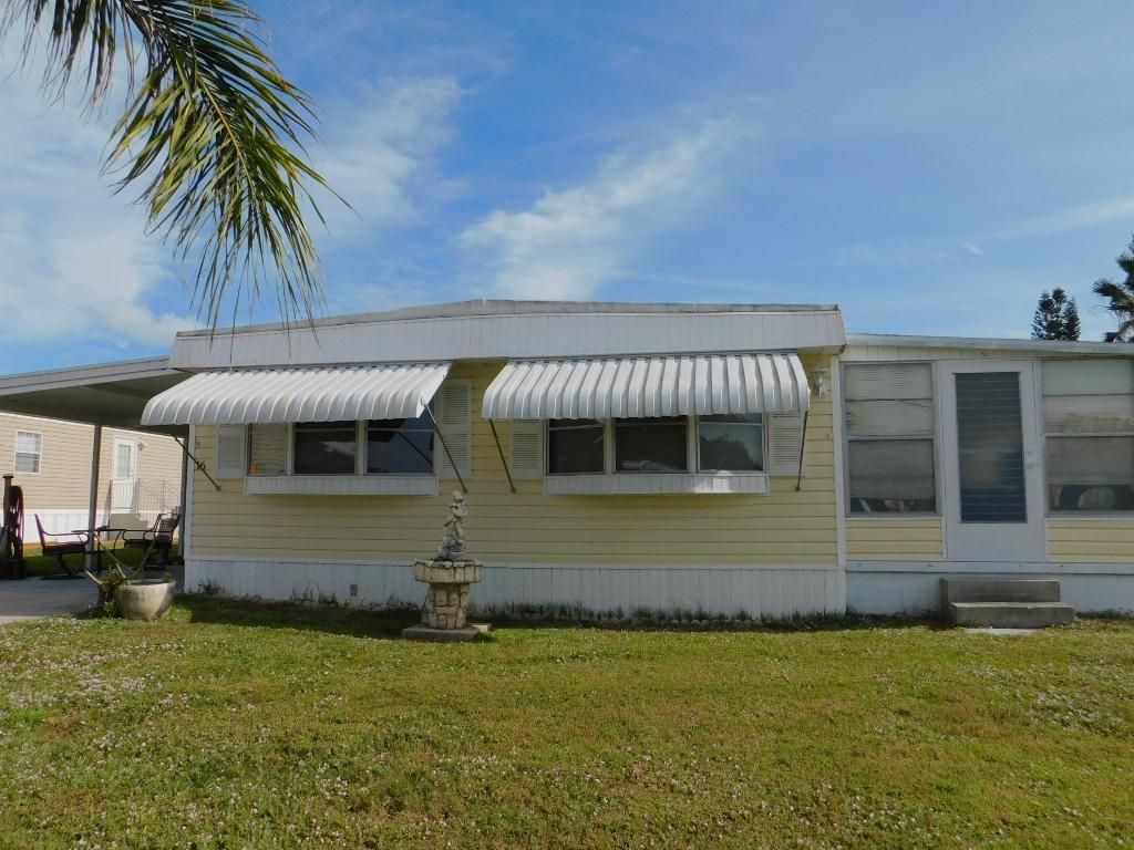 Photo of 16 Haurte Way, Port Saint Lucie, FL 34952 (MLS # R10942951)