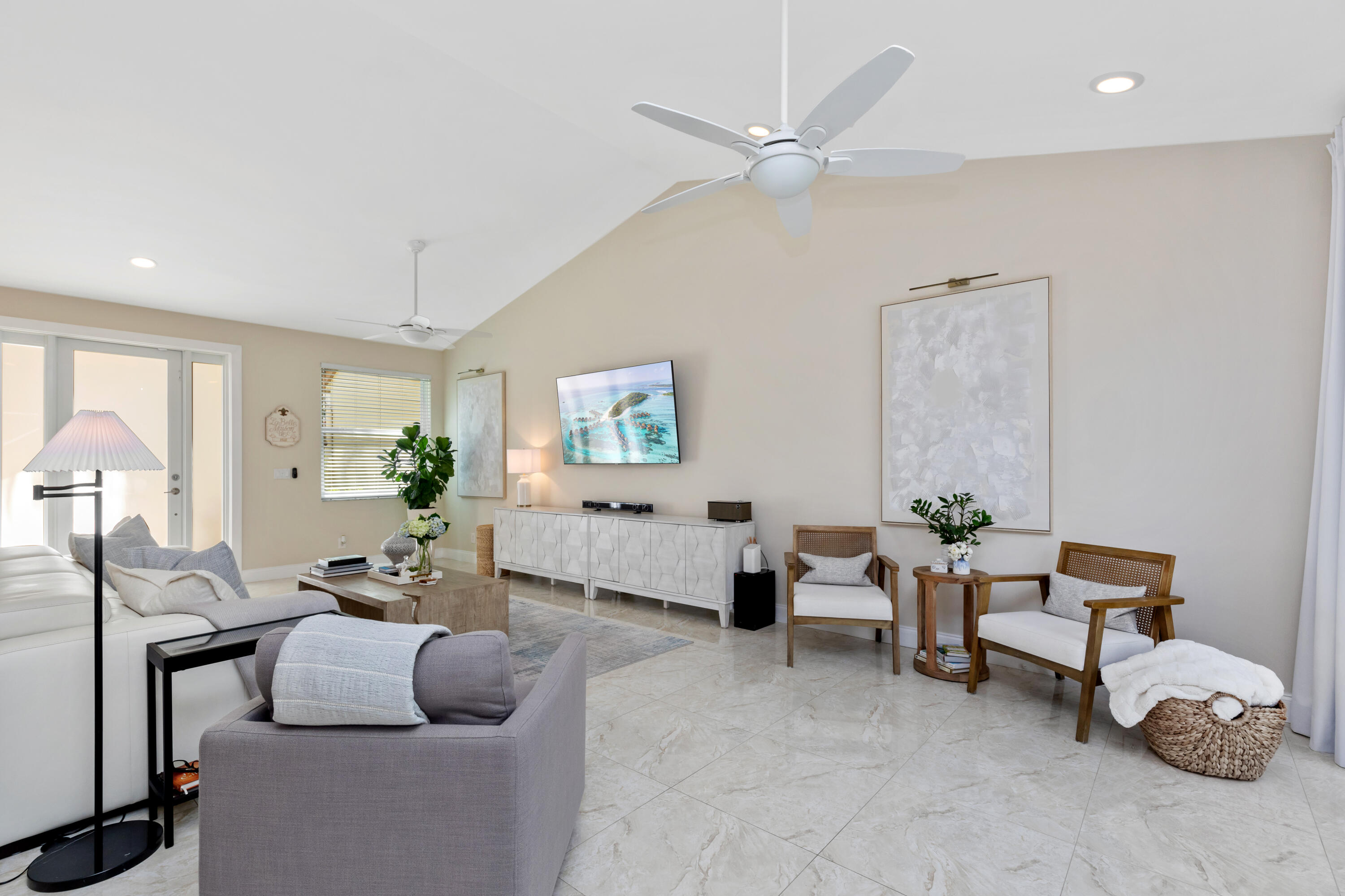 23467 Water Circle