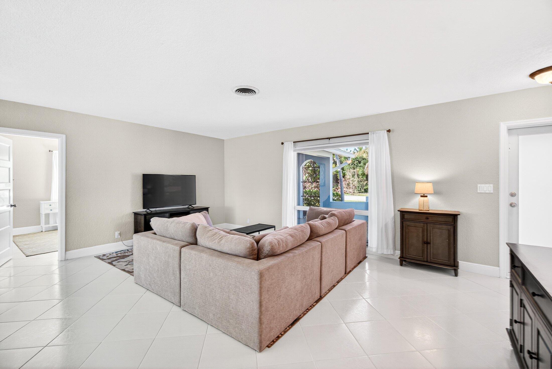 1200 SW 12th Terrace