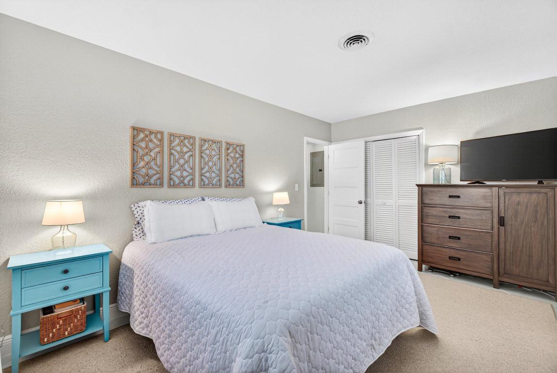 BOCA RATON SQUARE UNIT 13 - Residential