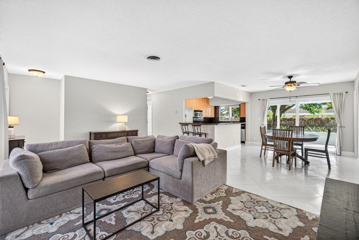 BOCA RATON SQUARE UNIT 13 - Residential