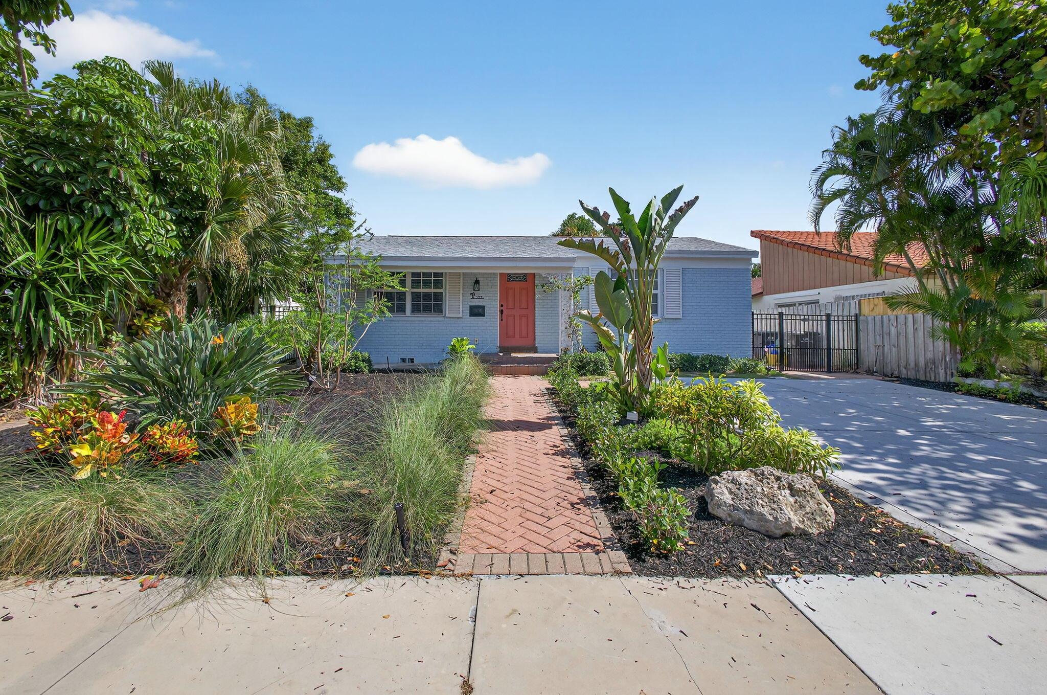 225 Cortez Road