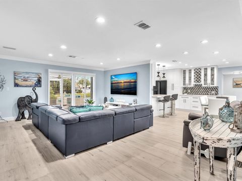 Tiny photo for 829 Appleby Street, Boca Raton, FL 33487 (MLS # B26044005)