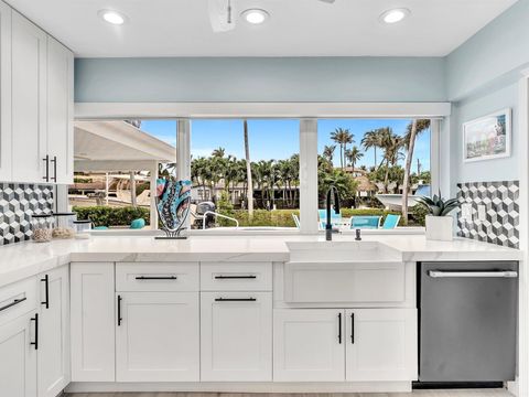 Tiny photo for 829 Appleby Street, Boca Raton, FL 33487 (MLS # B26044005)