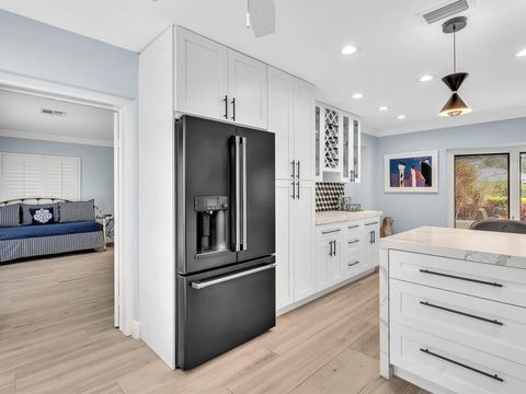 Tiny photo for 829 Appleby Street, Boca Raton, FL 33487 (MLS # B26044005)