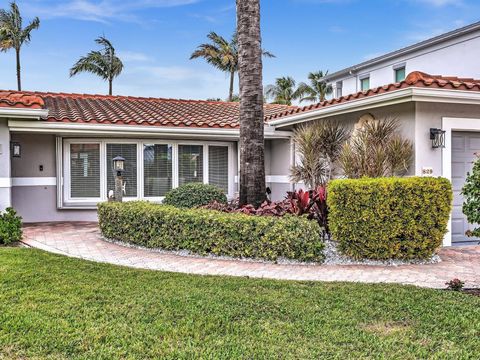 Tiny photo for 829 Appleby Street, Boca Raton, FL 33487 (MLS # B26044005)