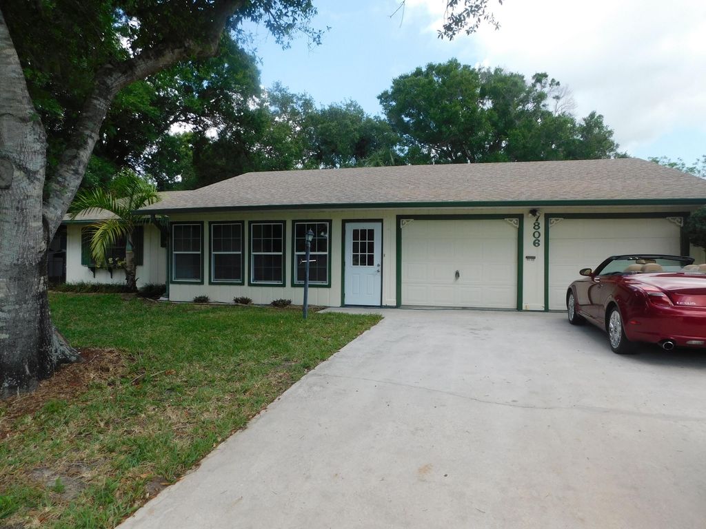Photo of 7806 Deland Avenue, Fort Pierce, FL 34951 (MLS # R10789741)