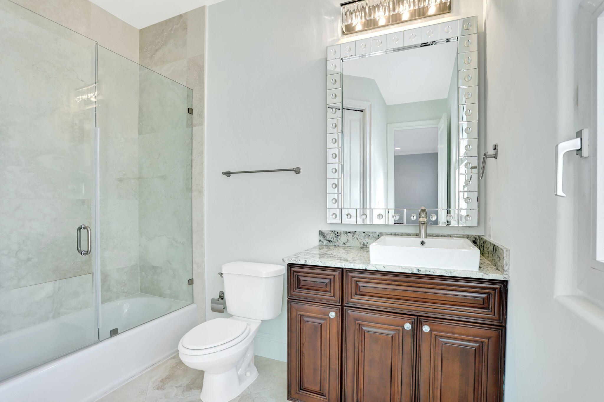 HILLSBORO SHORES SEC - Residential