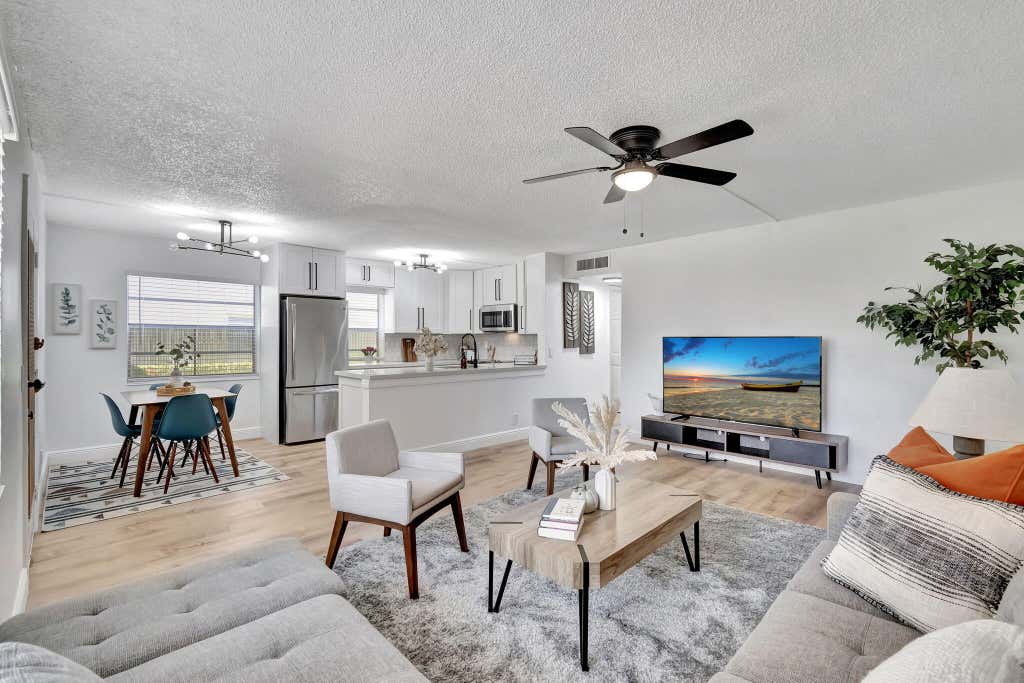 Photo of 52 BURGUNDY B, Delray Beach, FL 33484 (MLS # B26055605)