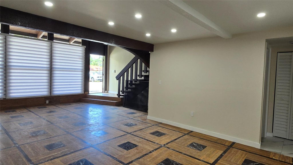Photo of 2421 N 40TH Avenue #107, Hollywood, FL 33021 (MLS # B26070326)