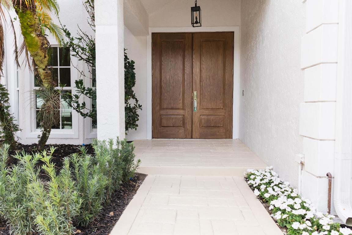 FIRST FAIRWAY COND II - Residential