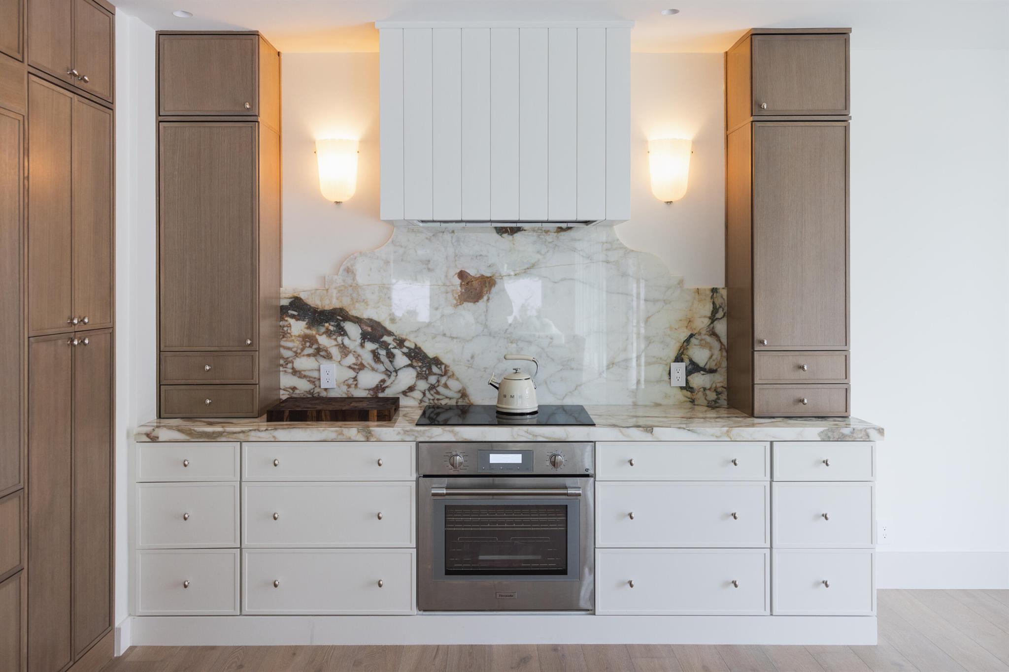 FIRST FAIRWAY COND II - Residential