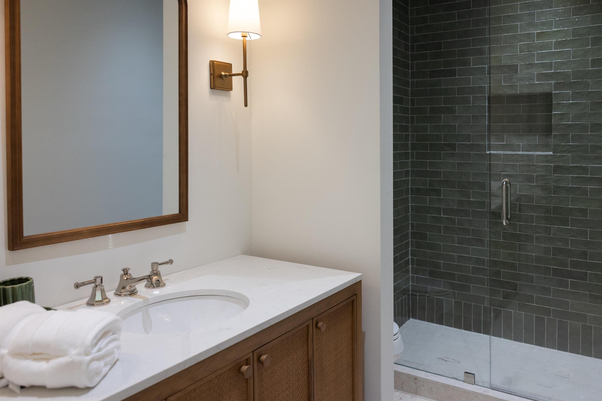 FIRST FAIRWAY COND II - Residential