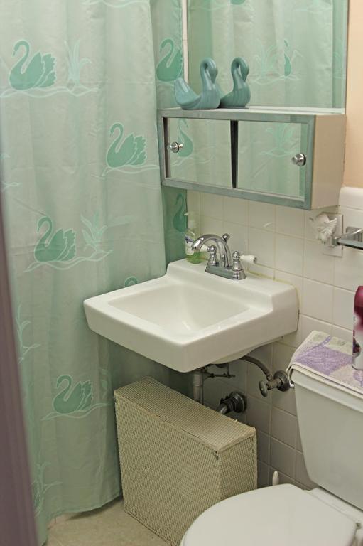 BLAIR HOUSE CONDO A - Residential Lease