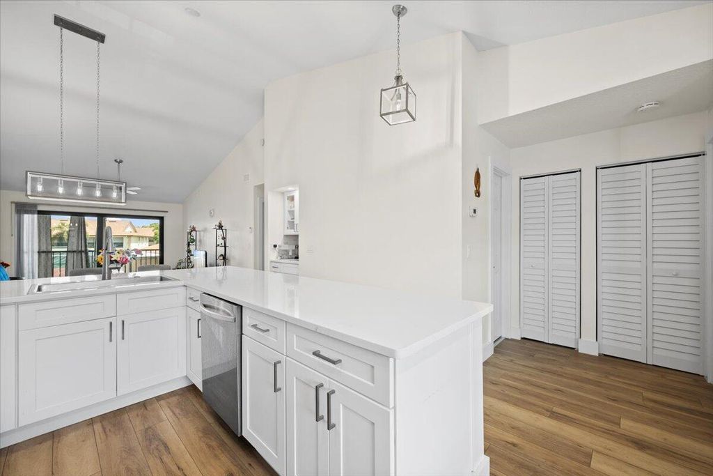 Photo of 302 Pinecrest Circle #D, Jupiter, FL 33458 (MLS # R11090332)