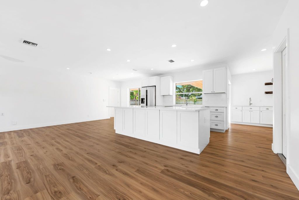 Photo of 1000 NW 4th Street, Boca Raton, FL 33486 (MLS # F10507413)