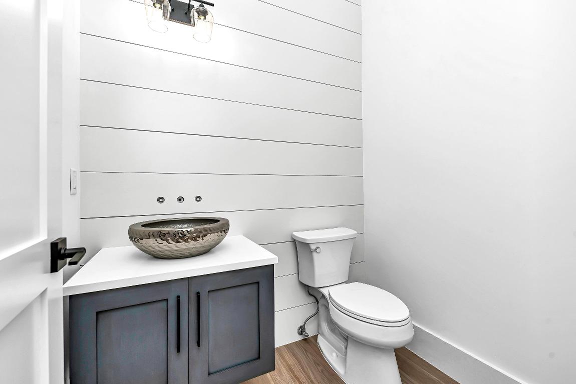 PENNOCK POINT - Residential