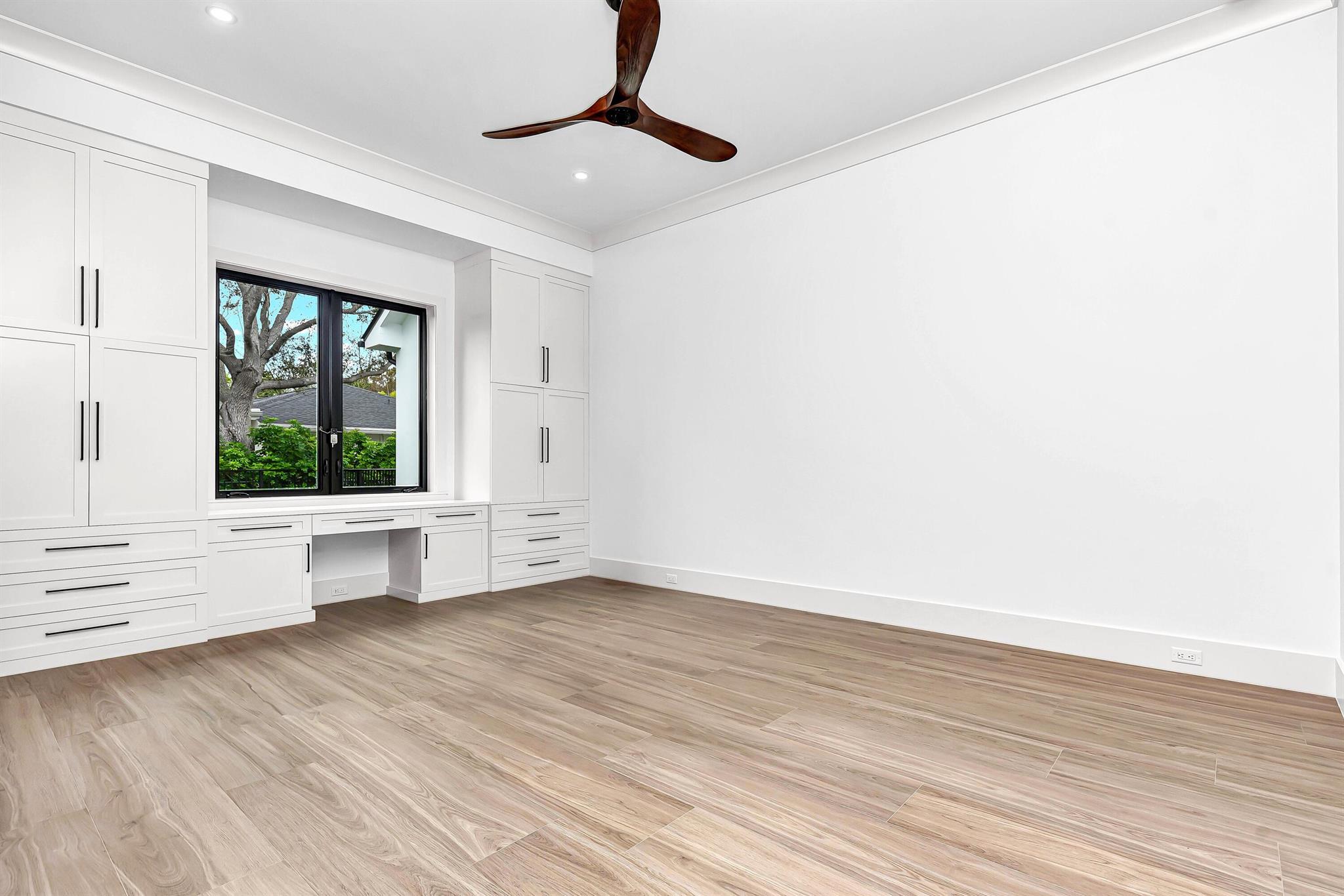 PENNOCK POINT - Residential