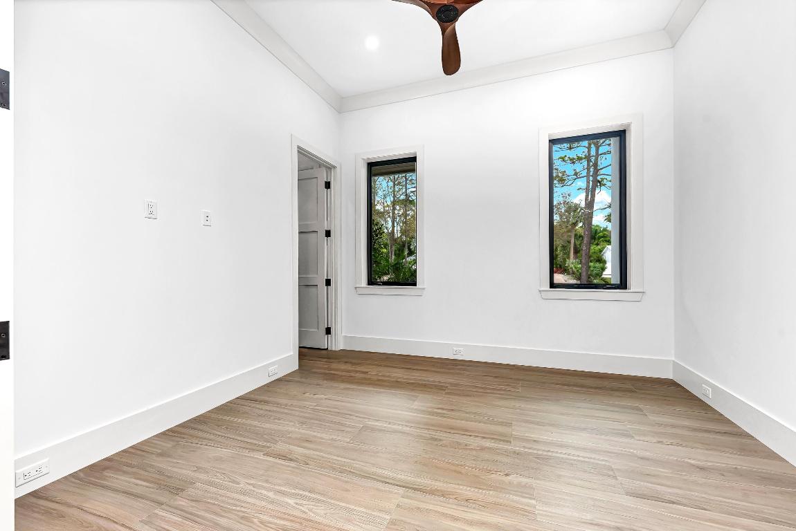 PENNOCK POINT - Residential