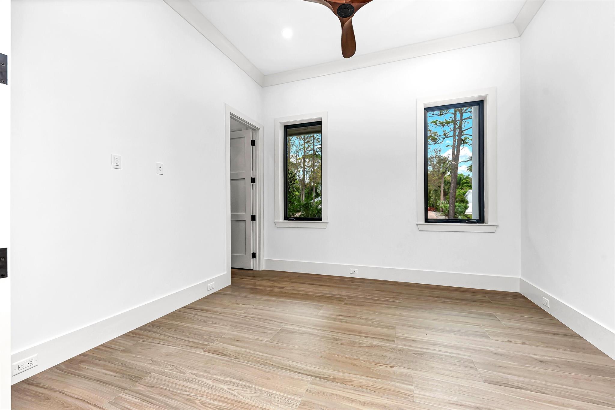 PENNOCK POINT - Residential