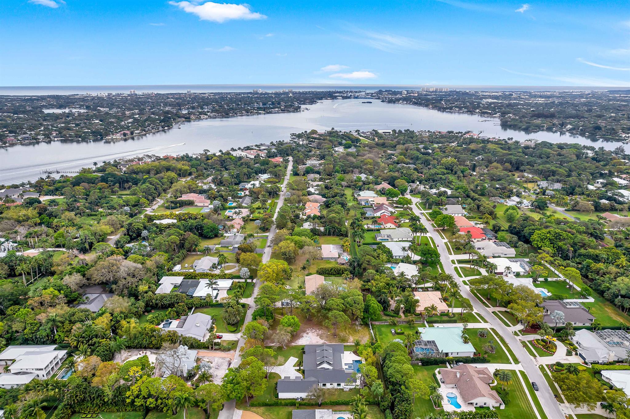 PENNOCK POINT - Residential