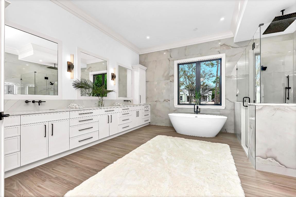 PENNOCK POINT - Residential