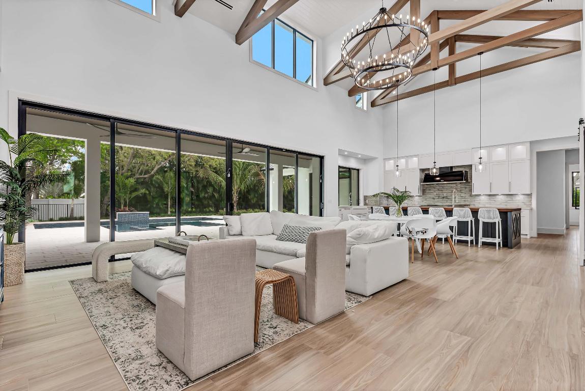 PENNOCK POINT - Residential