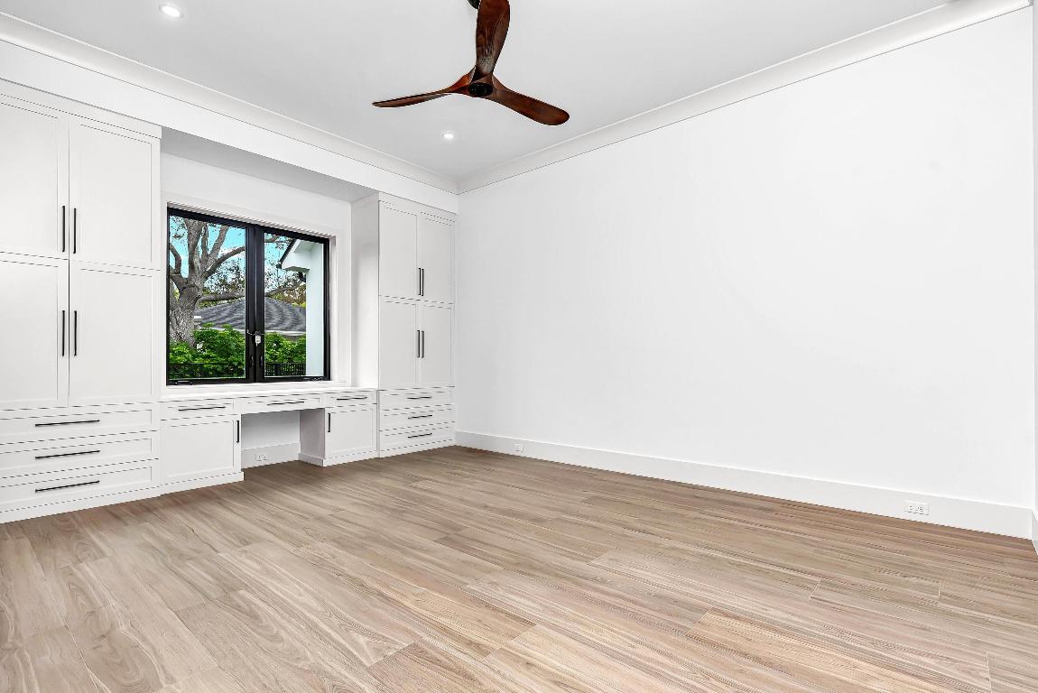 PENNOCK POINT - Residential