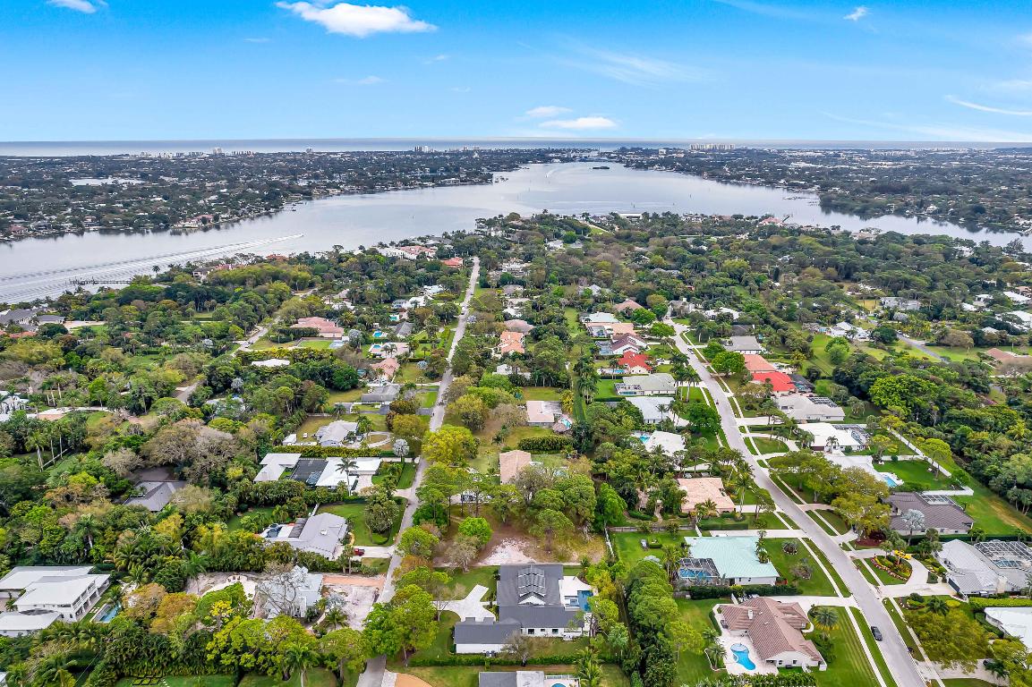 PENNOCK POINT - Residential