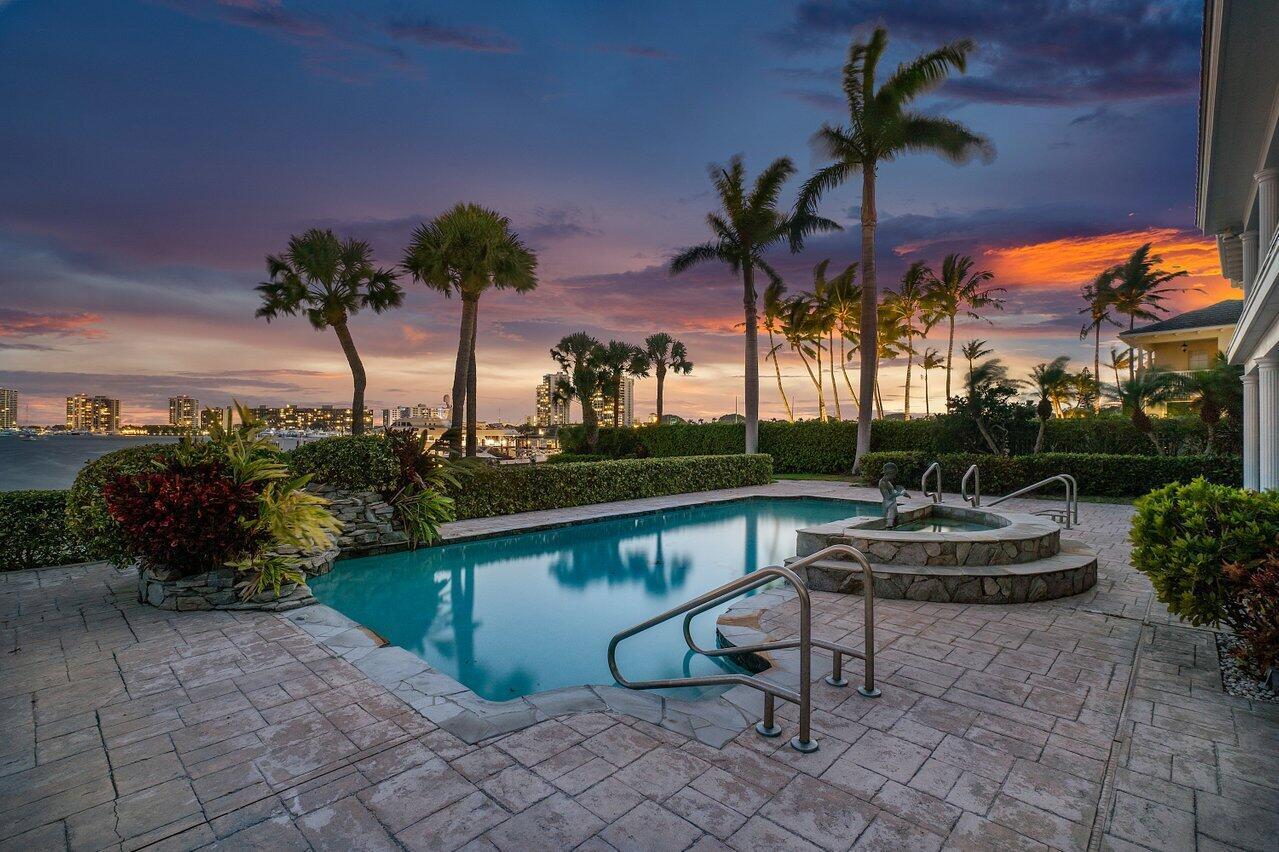 SEMINOLE BEACH - Residential