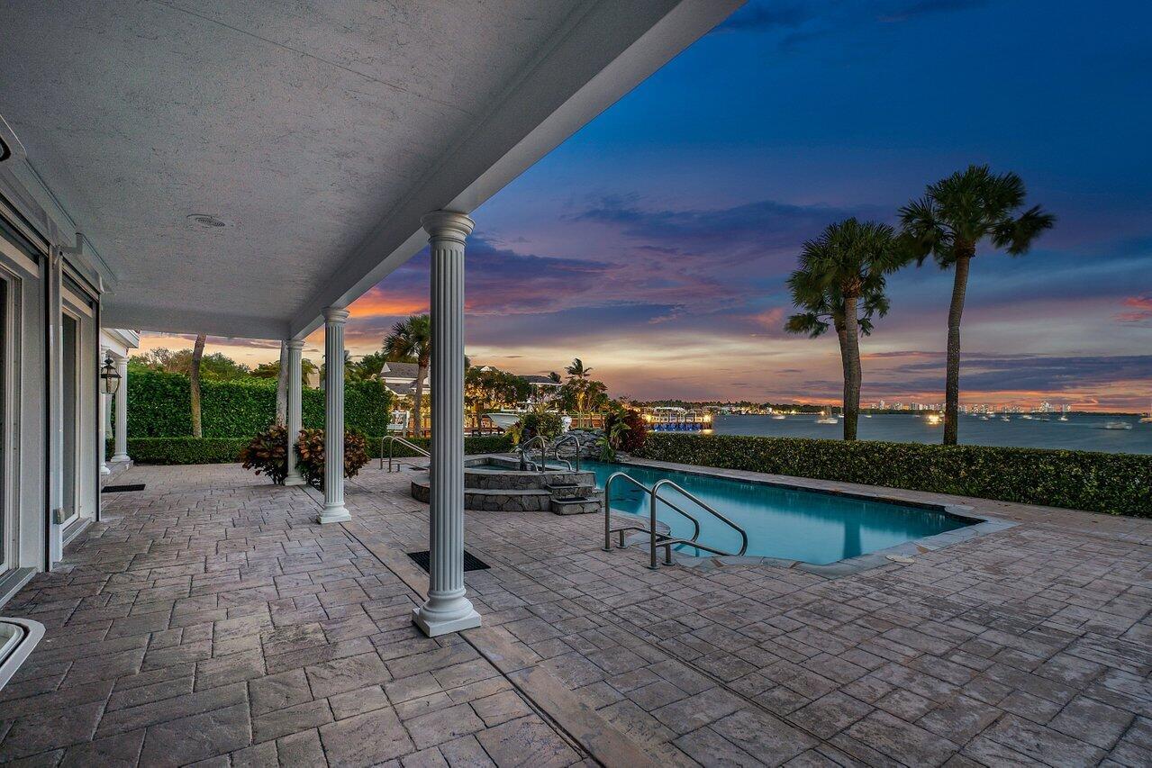 SEMINOLE BEACH - Residential