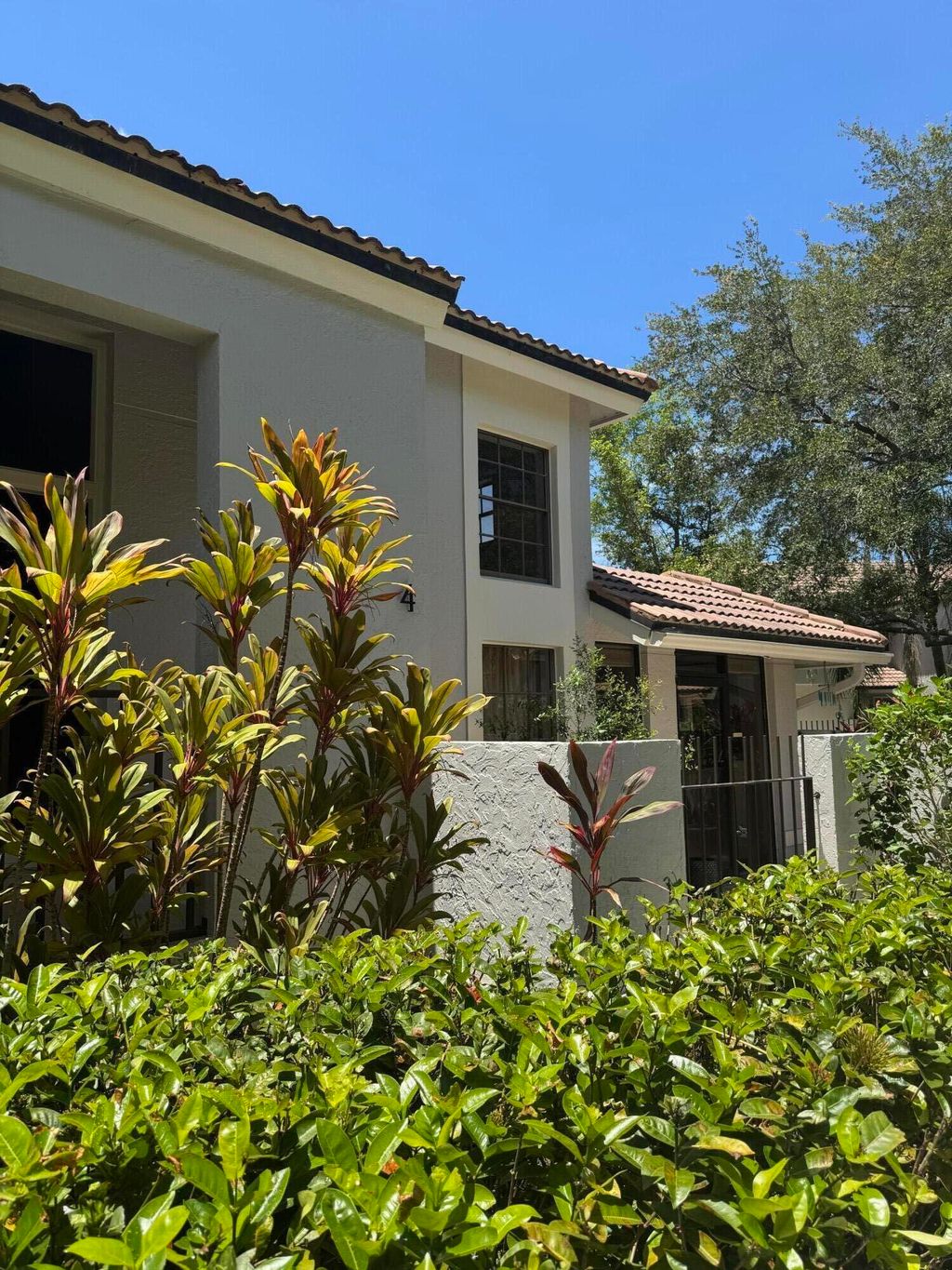 Photo of 364 Prestwick Circle #4, Palm Beach Gardens, FL 33418 (MLS # R11169060)