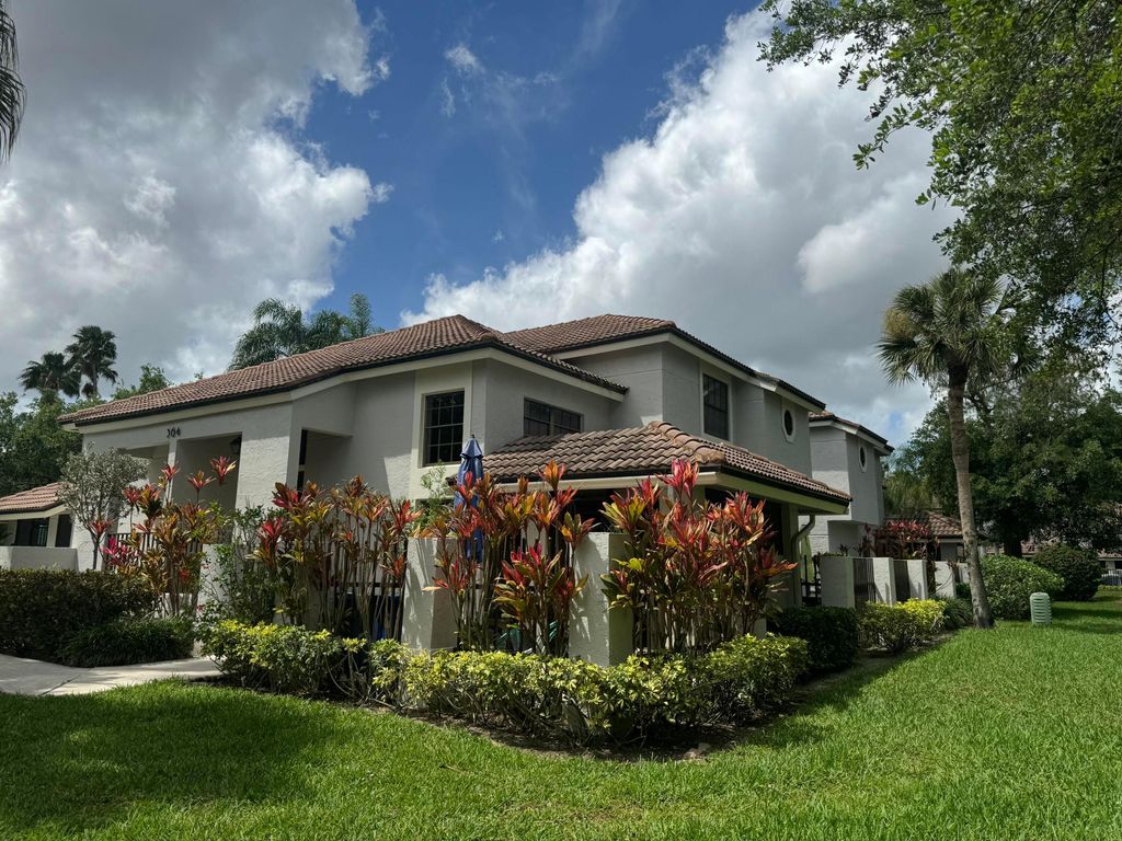 Photo of 364 Prestwick Circle #4, Palm Beach Gardens, FL 33418 (MLS # R11169060)