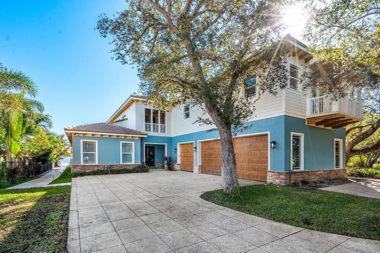 LAKESIDE POINT - Residential