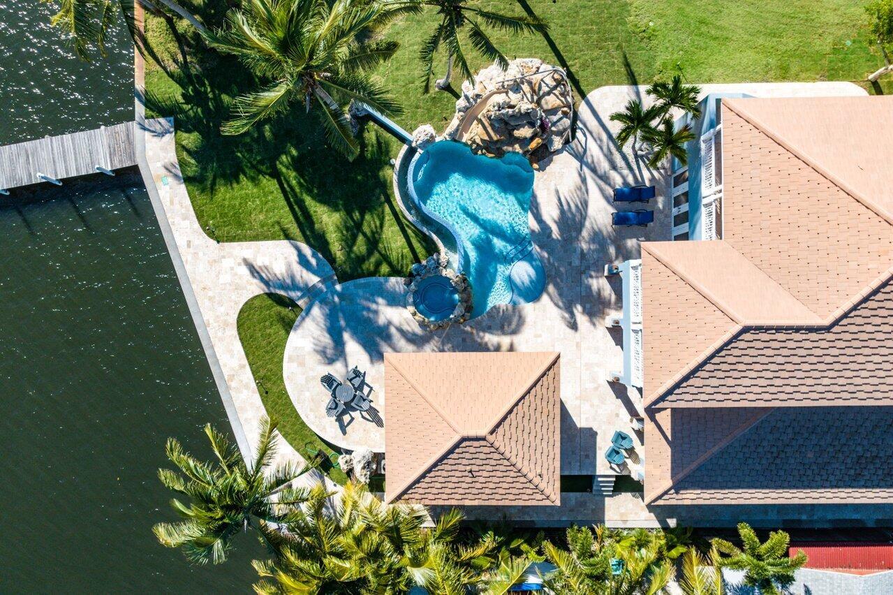 LAKESIDE POINT - Residential