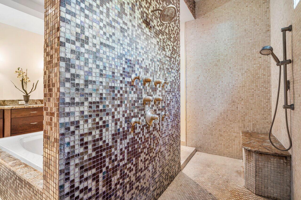 LAKESIDE POINT - Residential