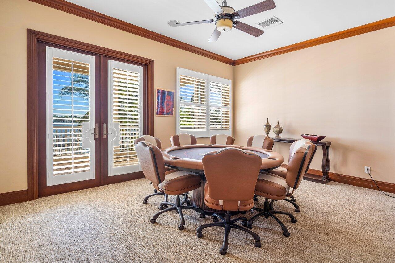 LAKESIDE POINT - Residential