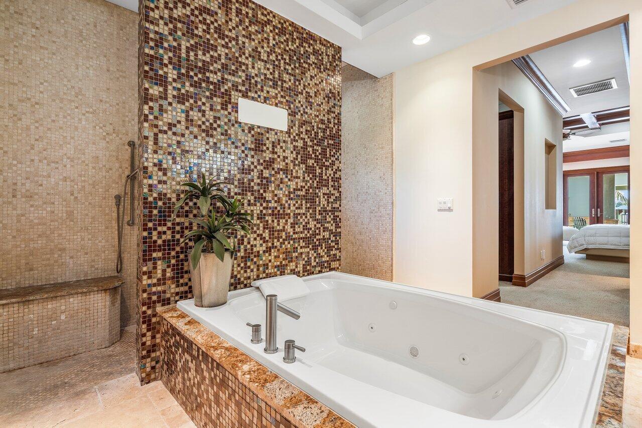 LAKESIDE POINT - Residential