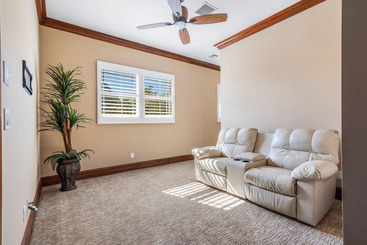 LAKESIDE POINT - Residential