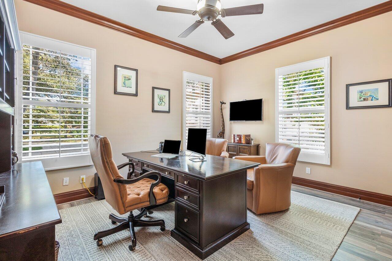 LAKESIDE POINT - Residential