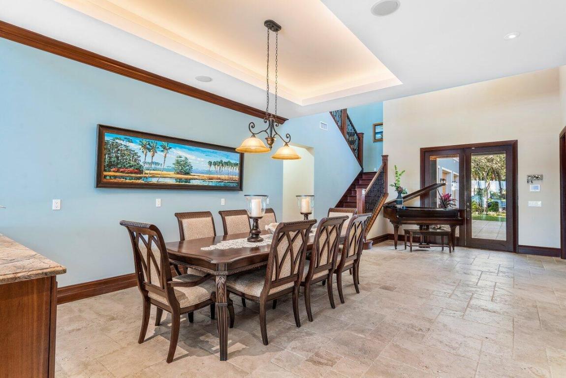 LAKESIDE POINT - Residential