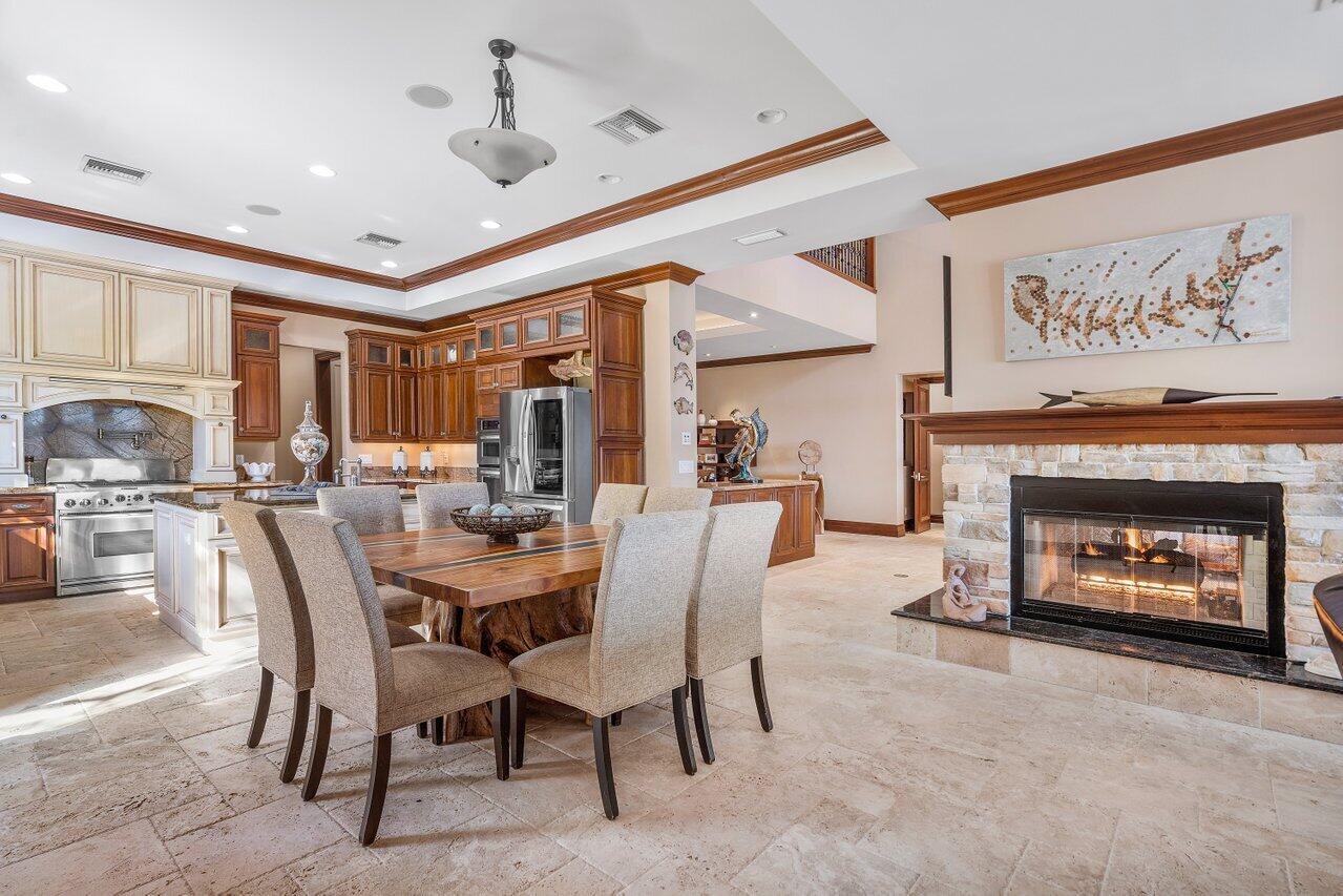 LAKESIDE POINT - Residential