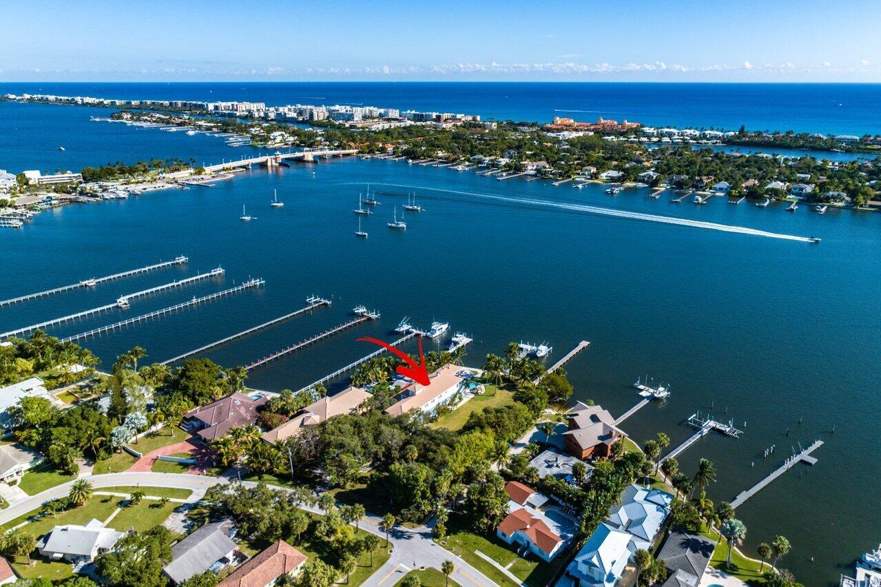 LAKESIDE POINT - Residential