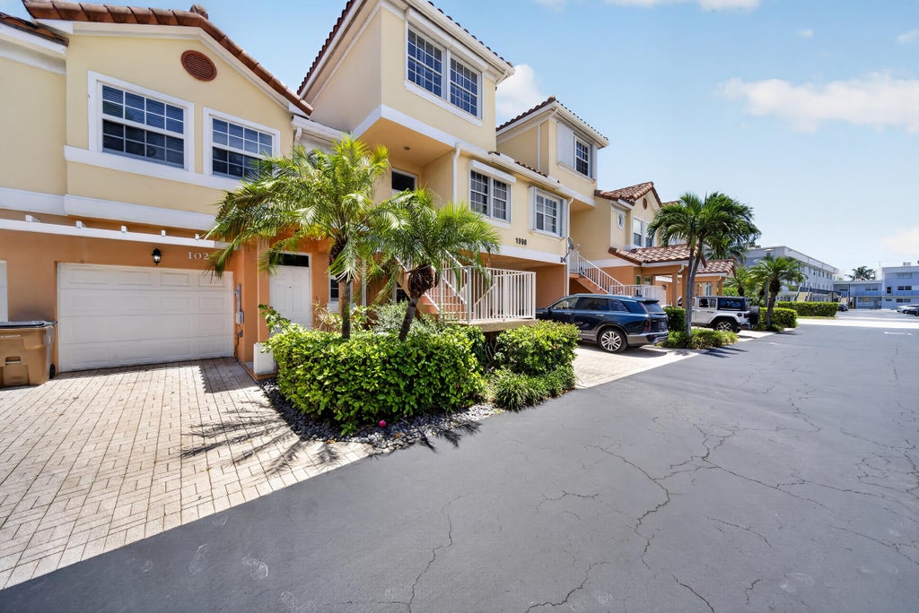 Photo of 1998 NE 7TH Street #103, Deerfield Beach, FL 33441 (MLS # B26055702)